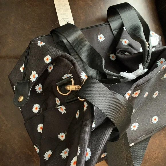 alice + olivia Duffel Bag - Picture 3 of 4